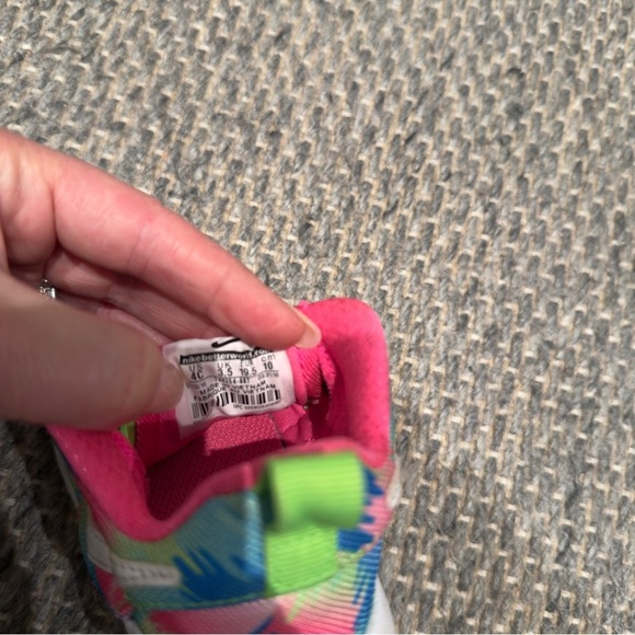 NIKE Roshe One Print (TDV) Little Kids Style: 749354-607 Size: 4C - Picture 9 of 12